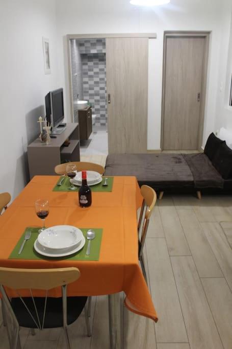 Ranias'S House 2 Apartment Pireu Exterior foto